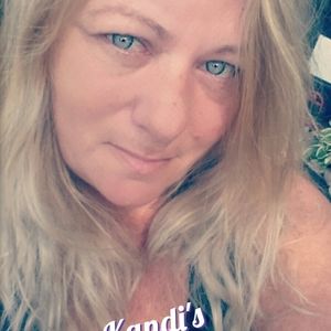 Meet your Posher, Kandi